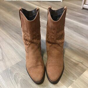Ladies Suede Leather Western Boots Tan Color Size 7